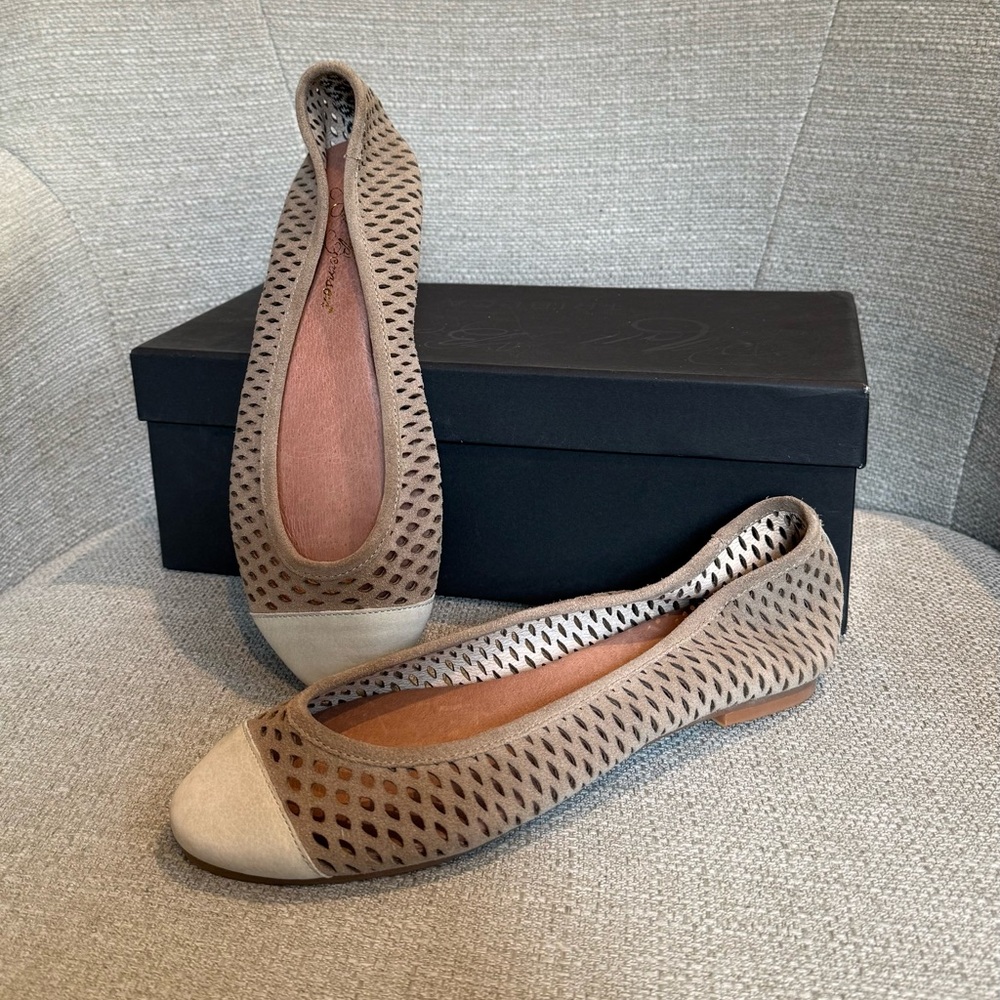 NWT Matt Bernson Mulberry Leather Mesh Perforated Flats Sz 6.5